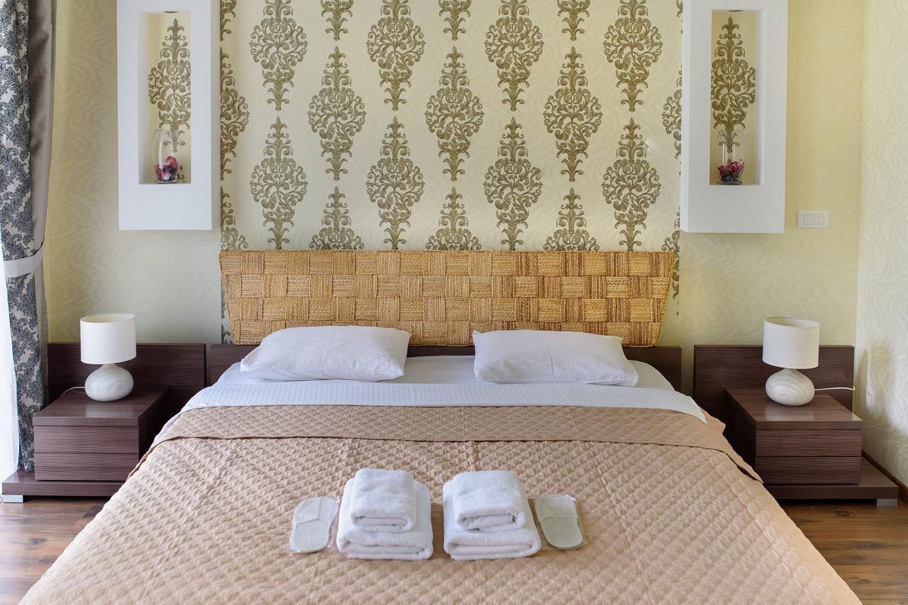 Hotel Fusion Odesa Exterior photo